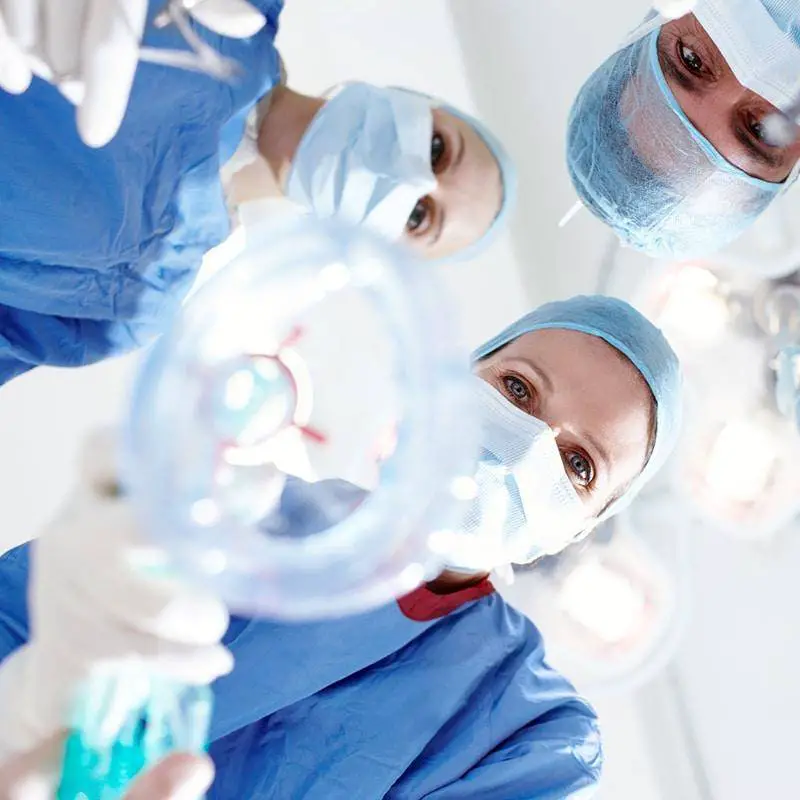 how to become an anaesthesiologist