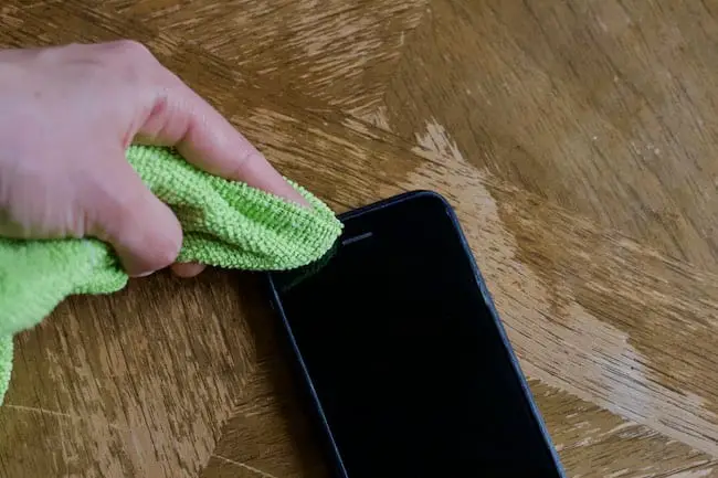 How to clean an iPhone speaker